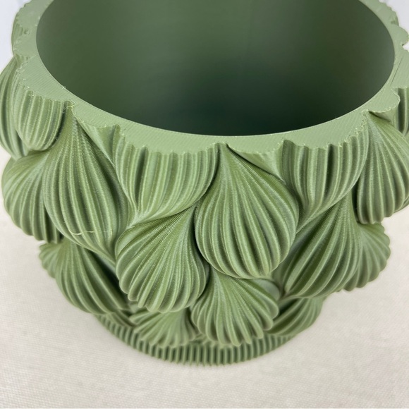 Bold Textured Planter, Ripple Planter Pot, Indoor Flower Pot, Modern Succulents - Picture 6 of 9